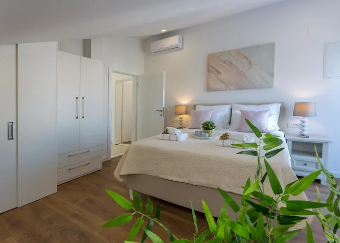 Golden View Penthouse Appartamento Hvar Town