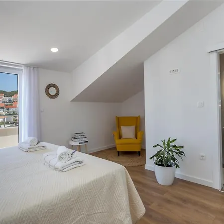 Golden View Penthouse Appartamento *