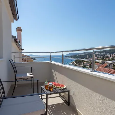 Golden View Penthouse Apartman