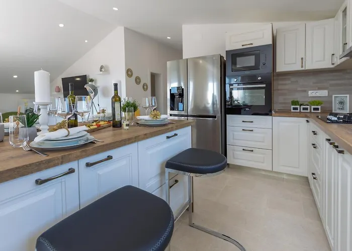 Golden View Penthouse Apartman