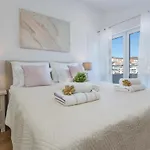 Golden View Penthouse * Hvar Town
