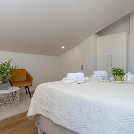 Golden View Penthouse Apartman